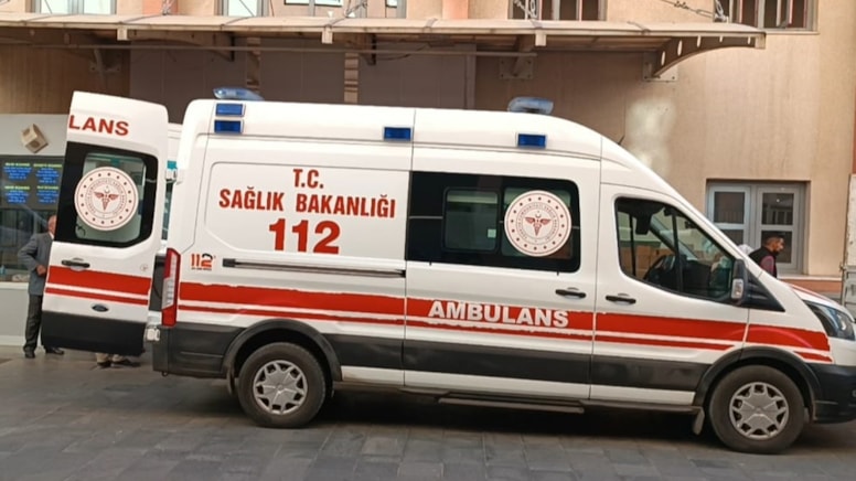 Batman'da feci olay: Tuğla taşıma bandına ayağını kaptıran işçi can verdi