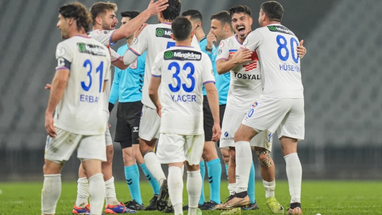 Türkiye Kupası'nda büyük sürpriz! Tarihi zafer