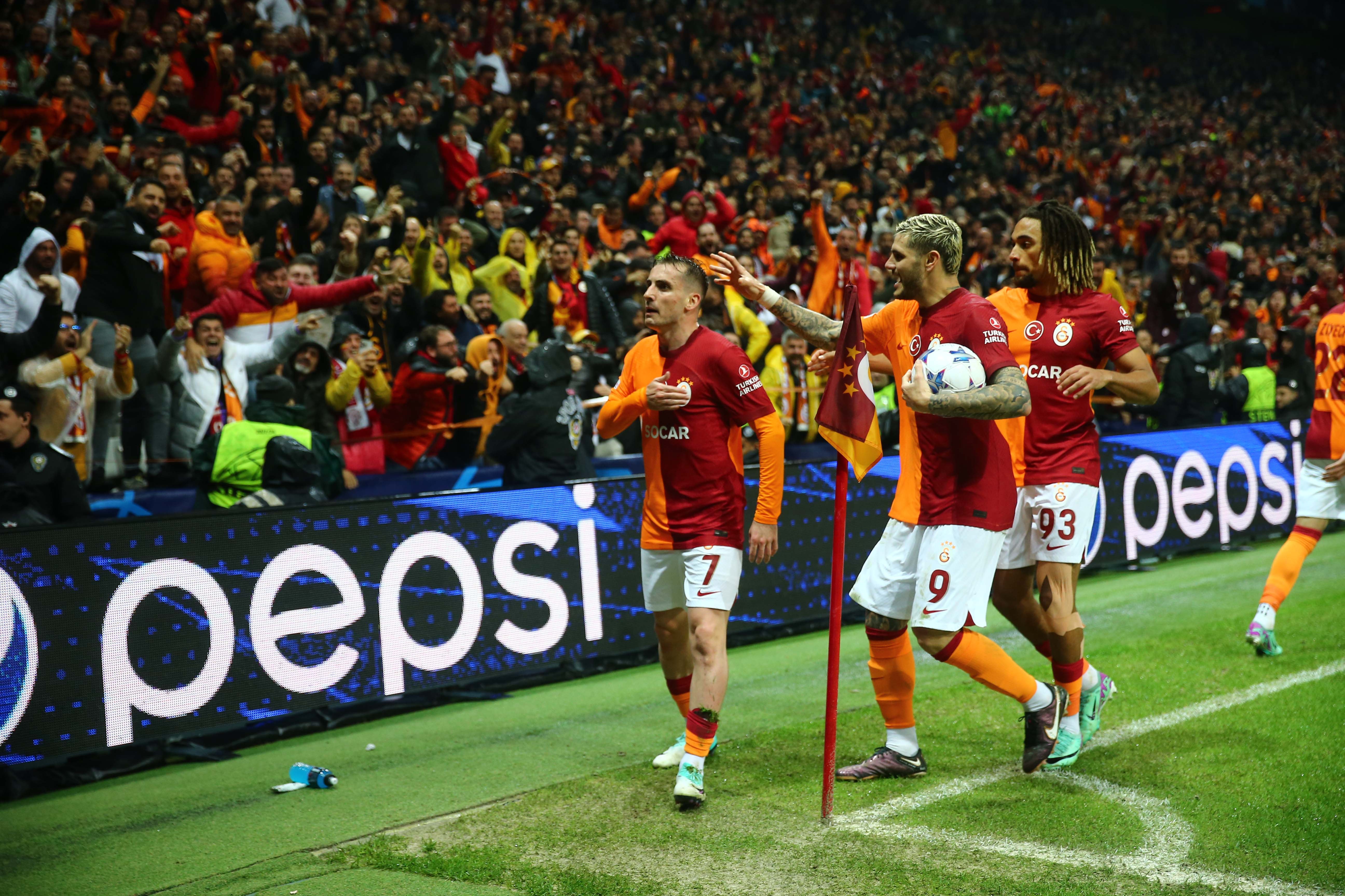 Galatasaray, Manchester United'ı elinden kaçırdı: 3-3