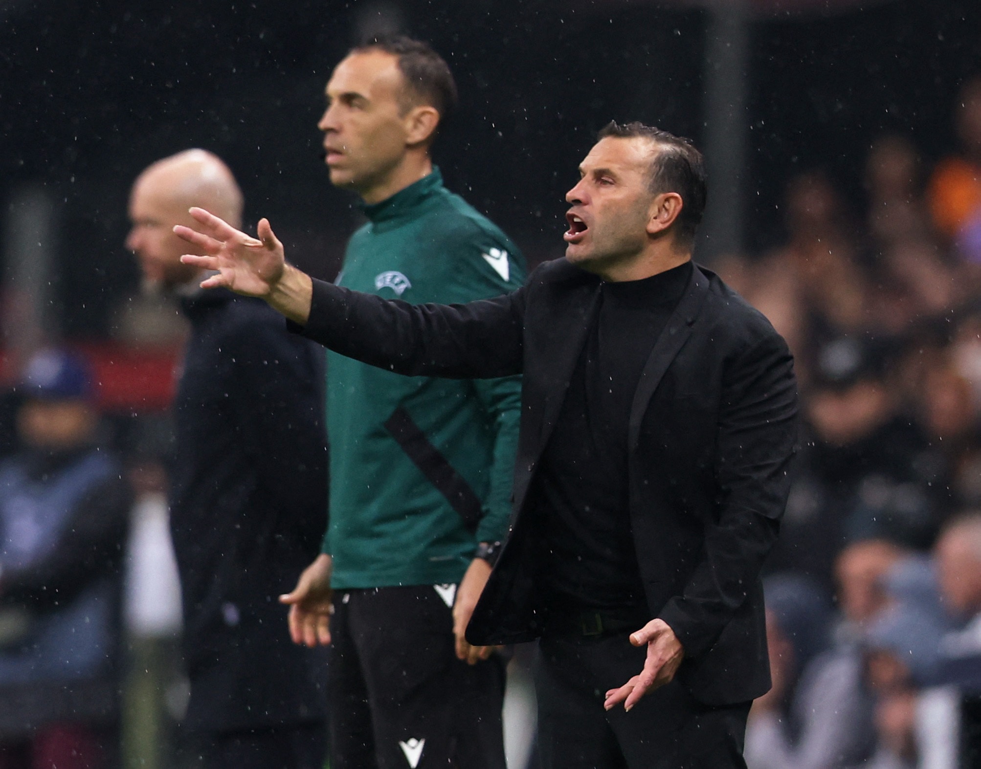 Okan Buruk'tan, Manchester United maçı sonrası ofsayt tepkisi: Anlamadım