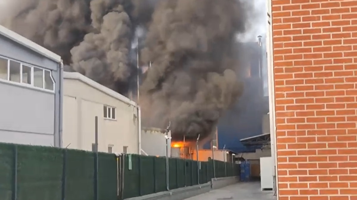 Bursa'da büyük fabrika yangını