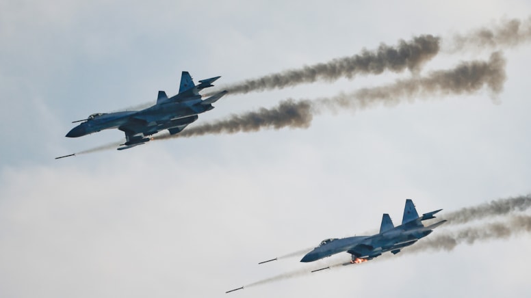 Rusya duyurdu: İki savaş uçağını vurduk