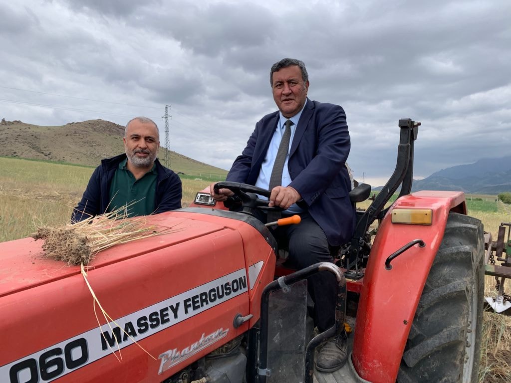 AKP'li vekilin traktör açıklamasına tepki