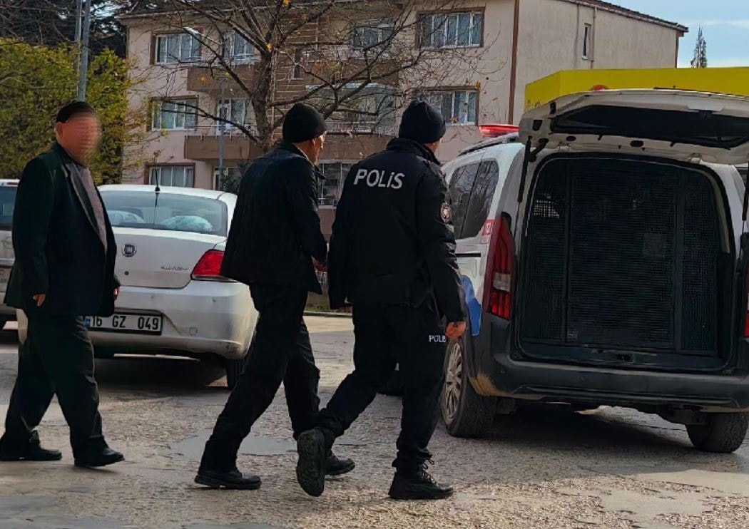 Oğlu eşyaları sattı, babası gözaltına aldırdı