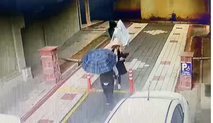 Polis için 'zubi' kodu kullanmışlar... Çakarlı hırsızlar yakalandı