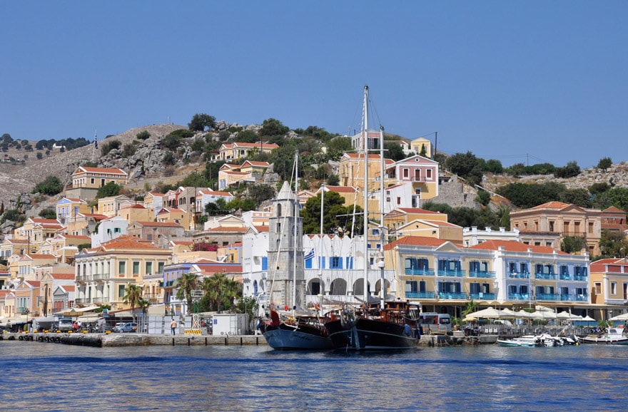 Yunan adalarında tatilin kapısı 20 bin liradan açılıyor