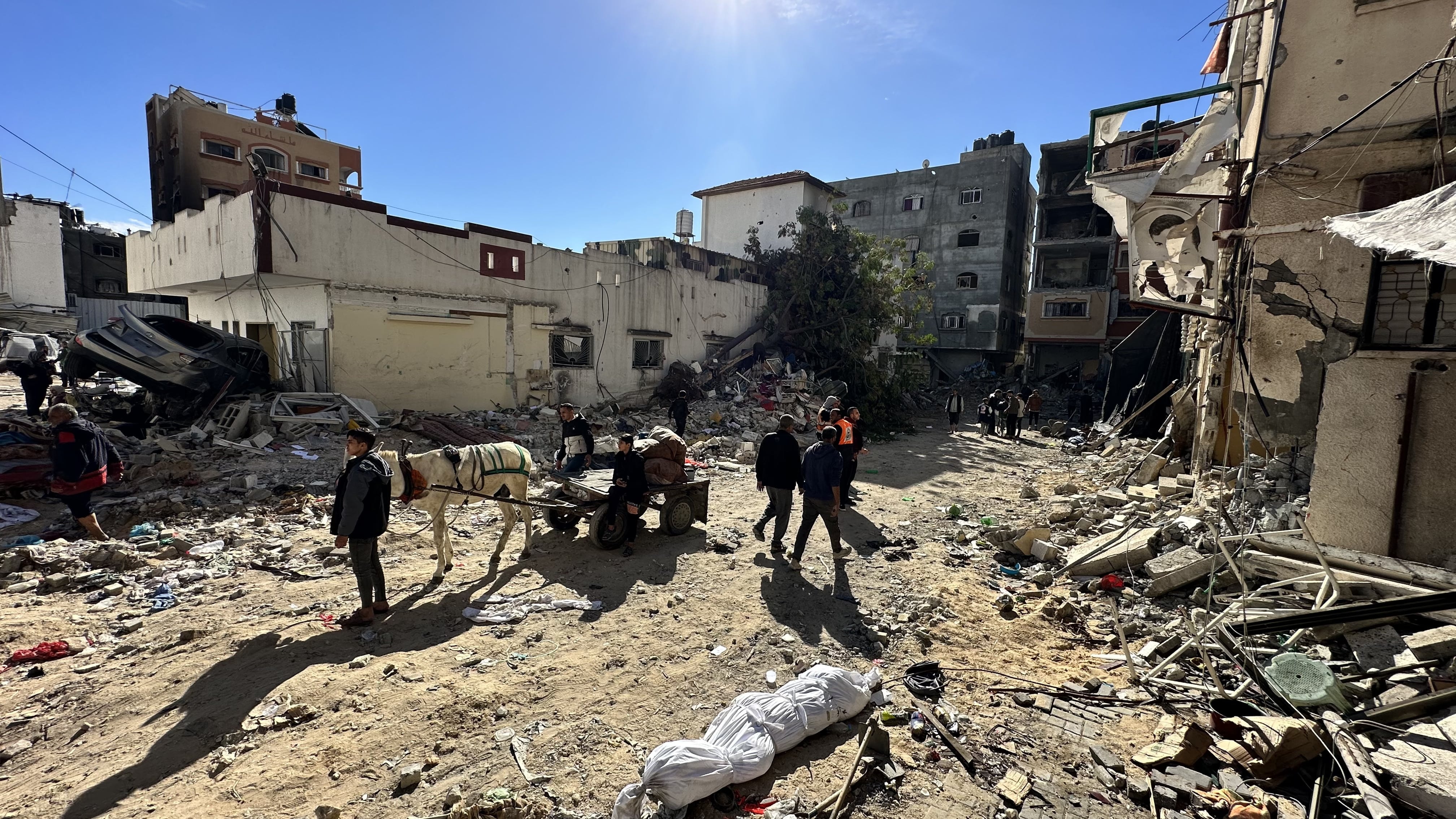 İsrail’in saldırdığı hastanedeki yıkım ortaya çıktı