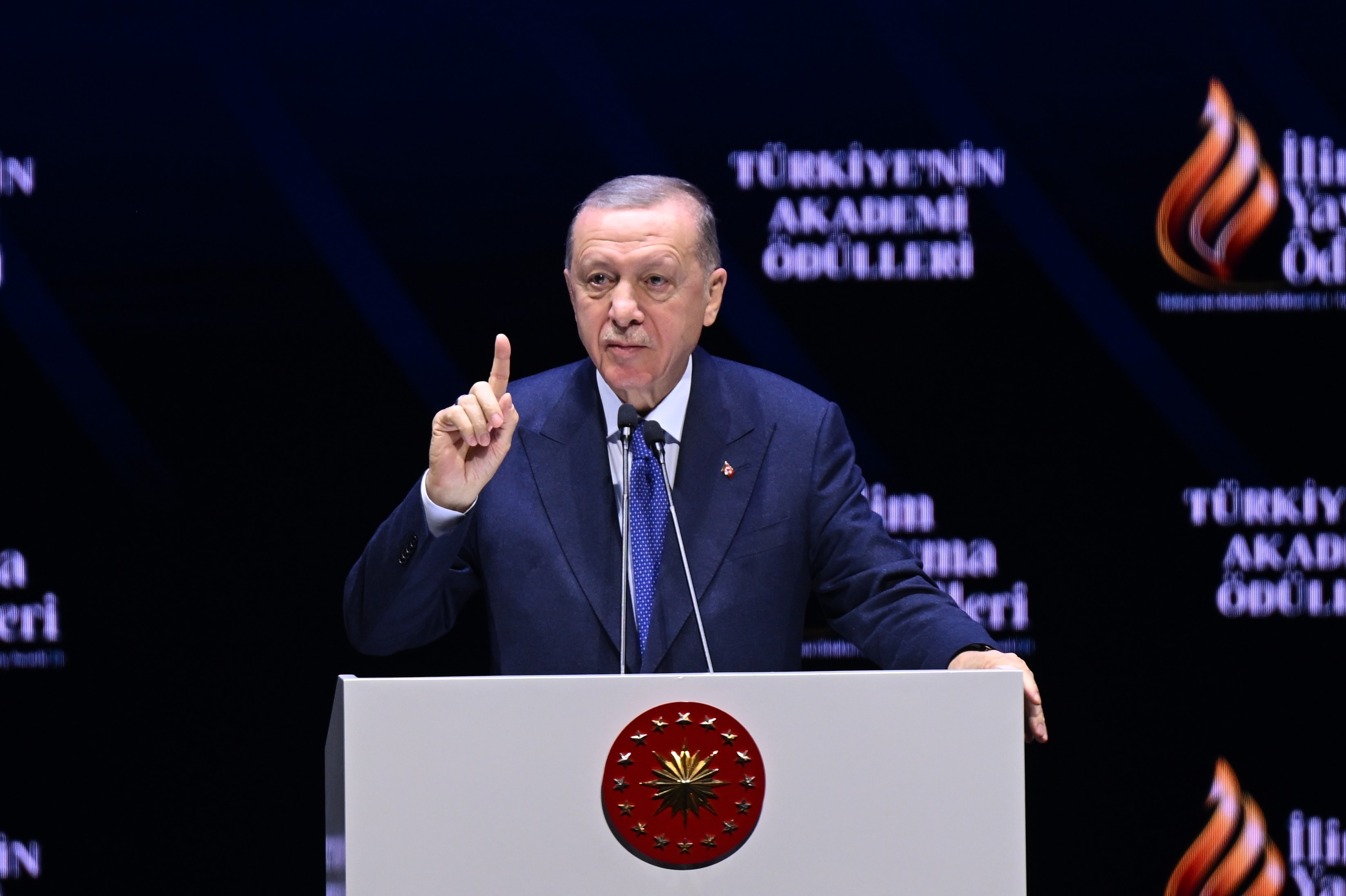 Erdoğan: Ahlaki açıdan ciddi bir yozlaşma yaşanıyor