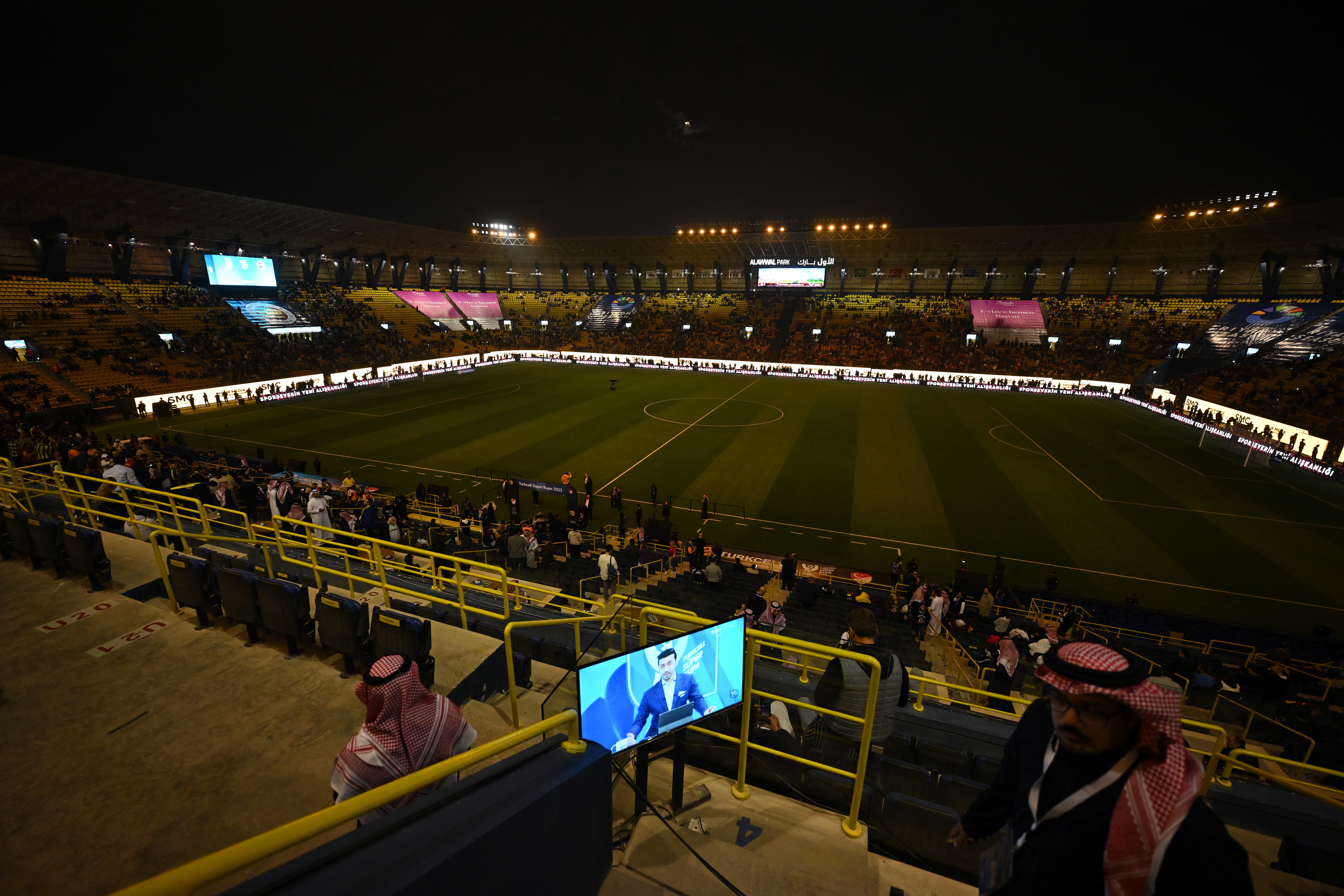 Türkiye Süper Kupası'ndaki kriz Avrupa'yı salladı: Çağdaş Atatürk, Suud'a uymadı