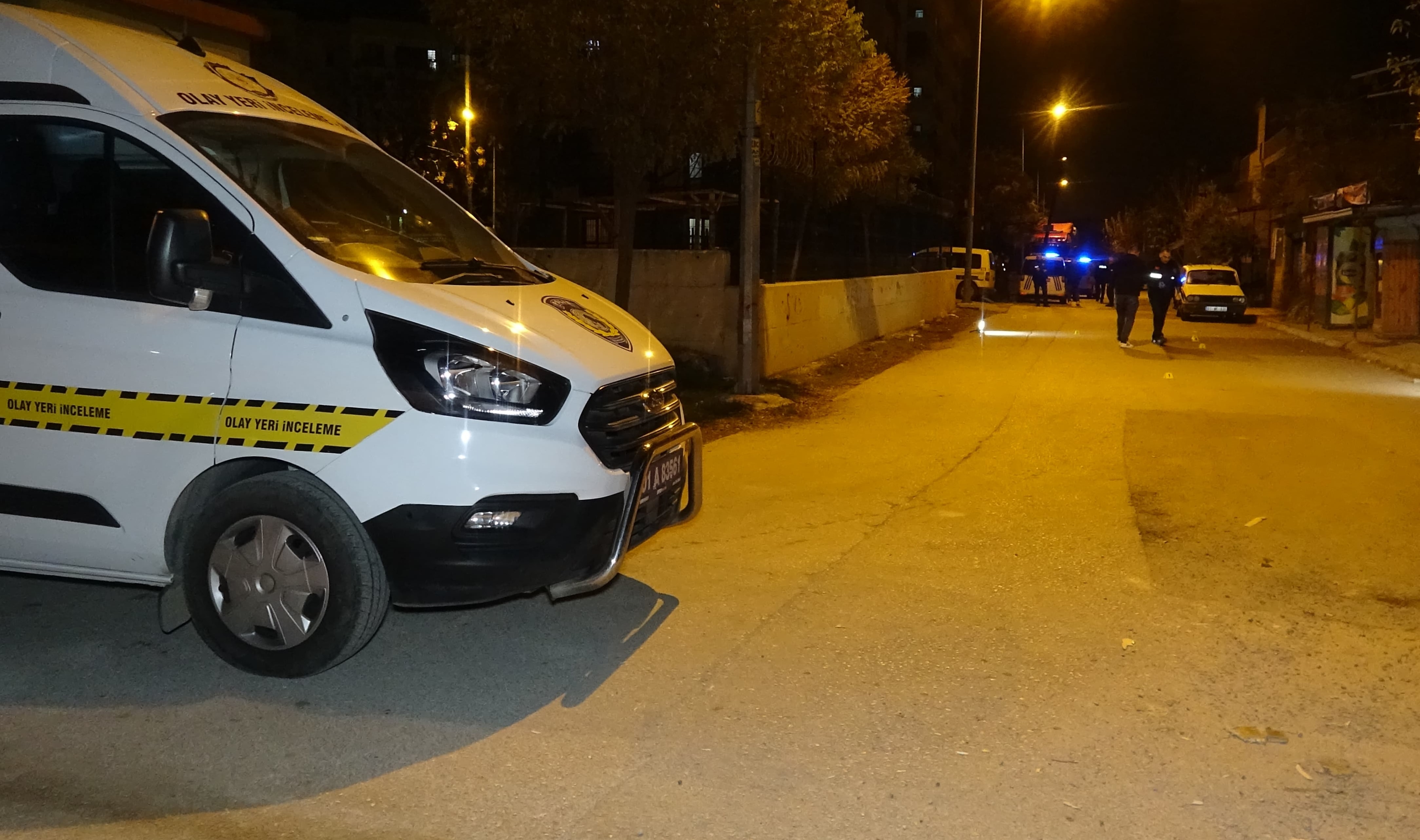 Adana'da silahlı saldırıya uğrayan baba ağır yaralandı, oğlu öldü