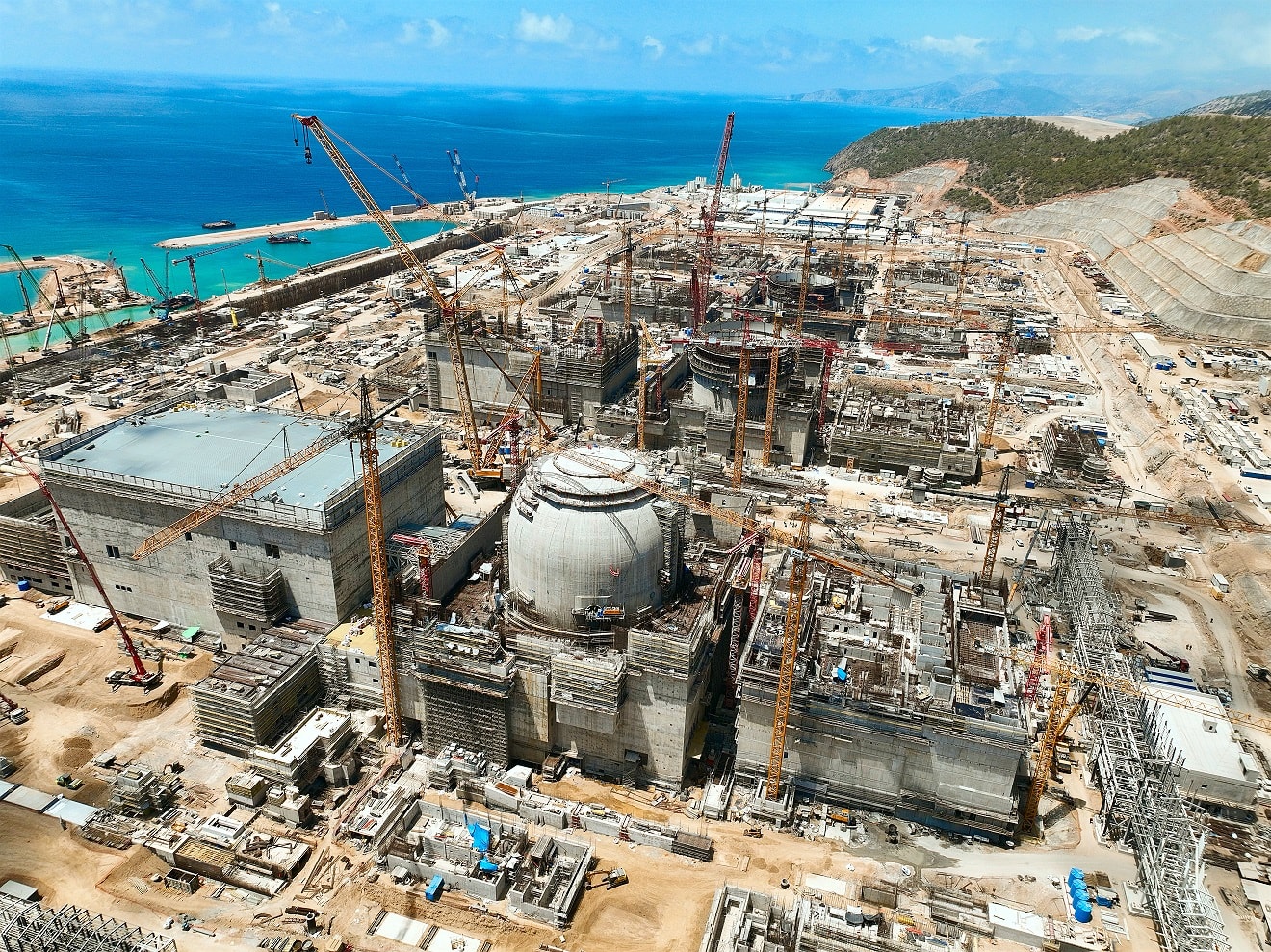 Akkuyu'da ilk reaktöre düzenleyici izni çıktı