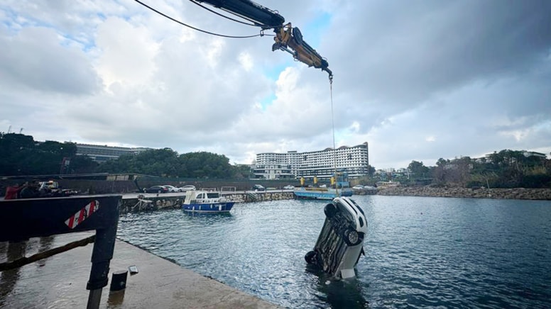 Alanya'da otomobil denize uçtu, iki genç hayatını kaybetti 