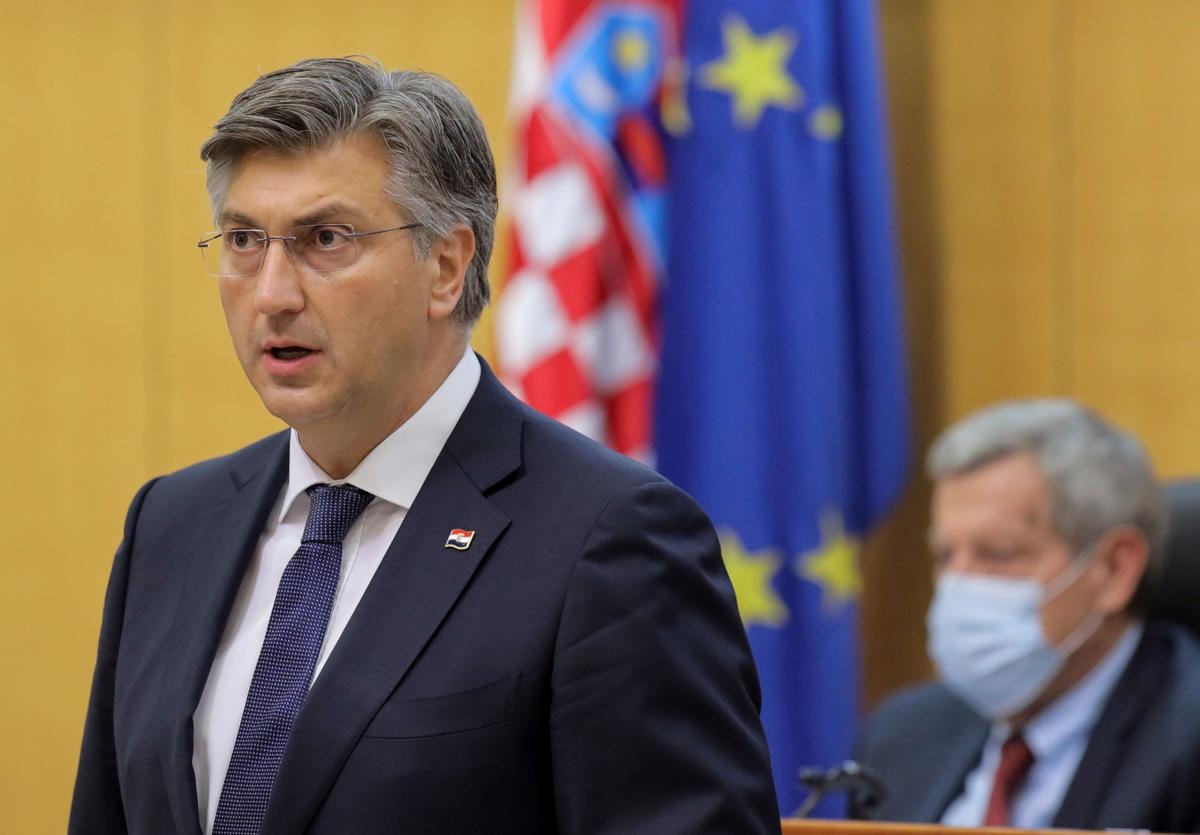 Ülkeyi sarsan usulsüzlük skandalı! Ekonomi Bakanı görevden alındı