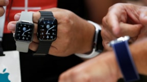Bir darbe de Biden'dan... Apple, artık Apple Watch'u satamıyor