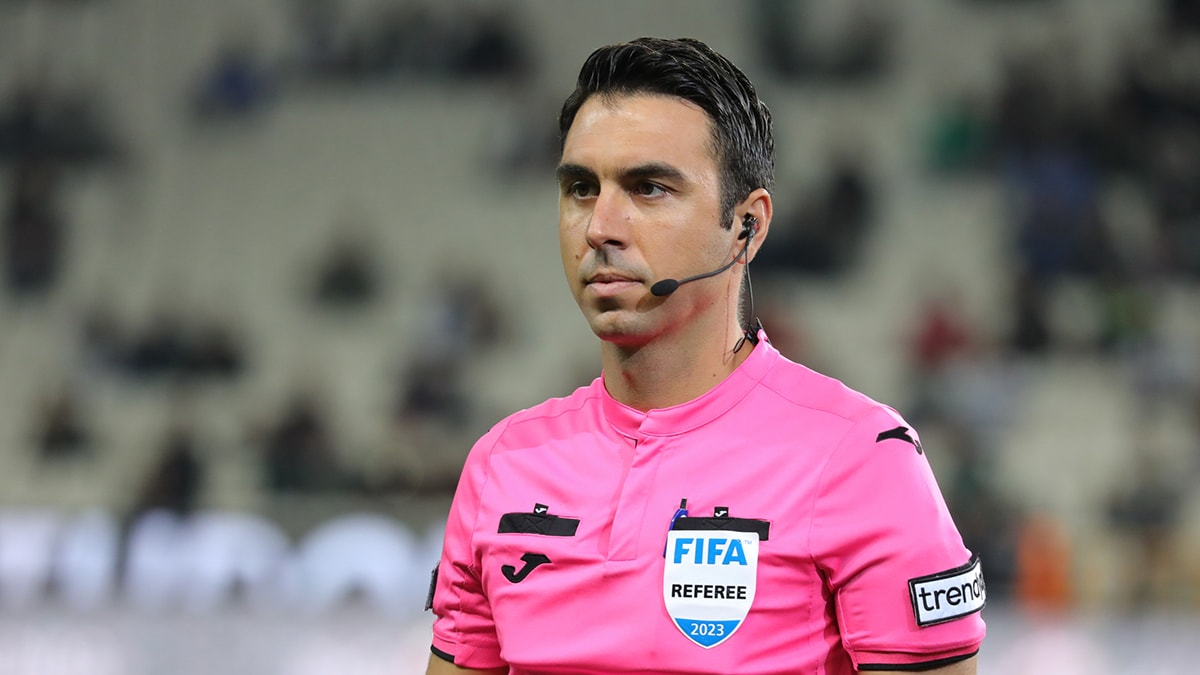 Fenerbahçe - Galatasaray maçının hakemi belli oldu