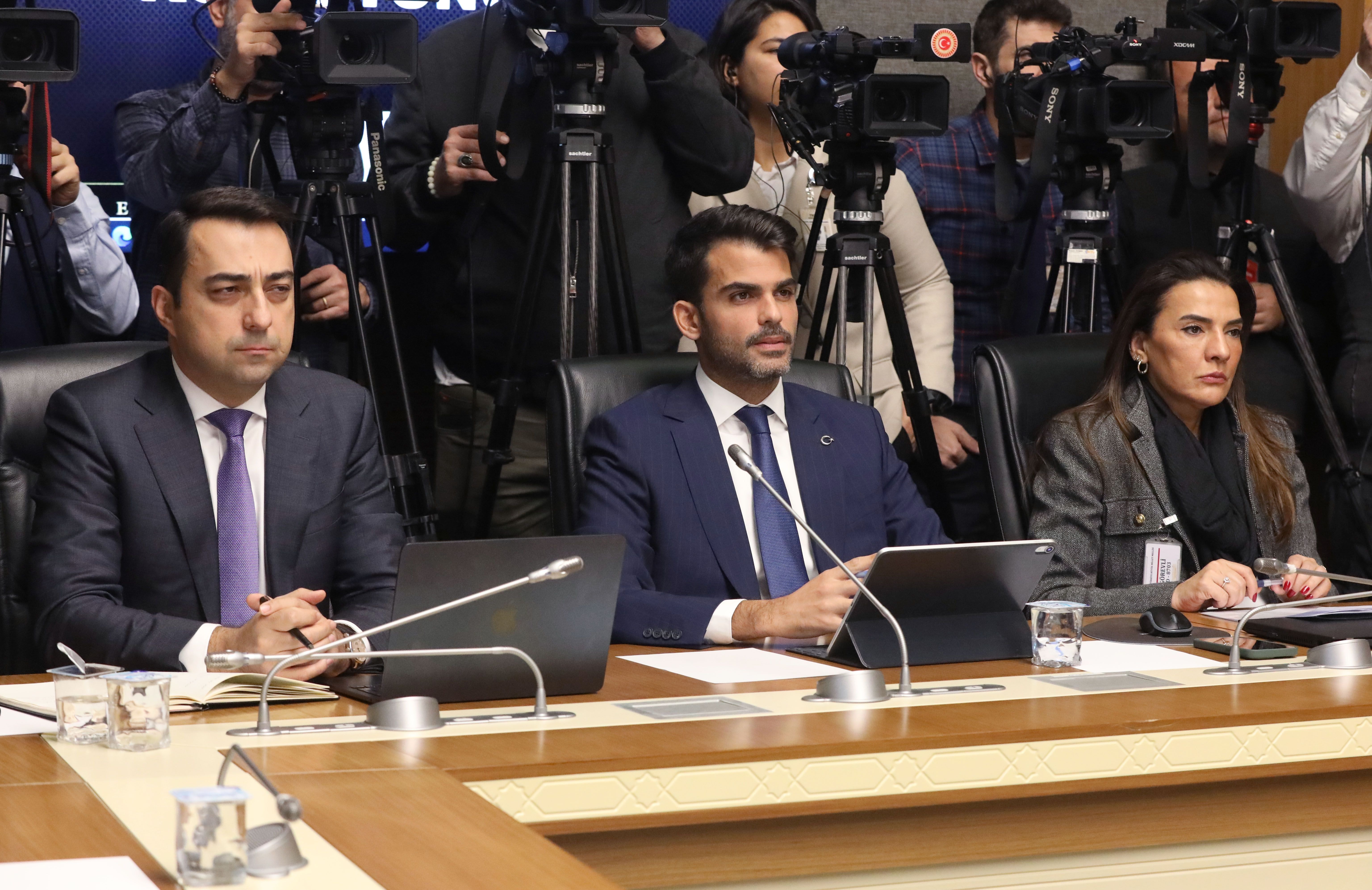 TikTok temsilcisi TBMM'de anlattı: Her ay 1 milyar...