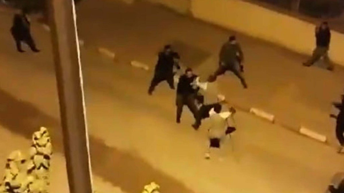 11 kişinin yaralandığı sopa ve bıçaklı kavgada 2 tutuklama