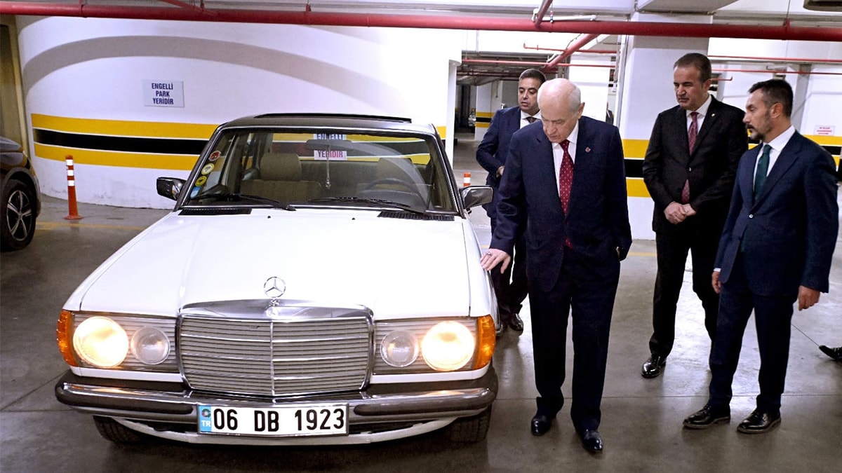 Bahçeli'den MHP'li Abdurrahman Başkan'a hediye otomobil