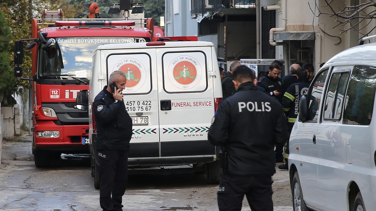 Feci yangın: Bebek öldü, ağabeyi ve anne ağır yaralı