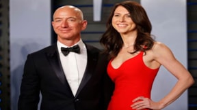 Jeff Bezos'un eski eşi bir yılda 2 milyar dolar bağışladı