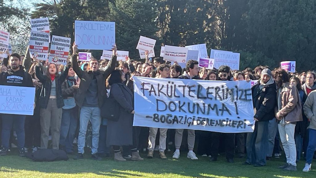 Boğaziçi’nde 'fakülteme dokunma' eylemi