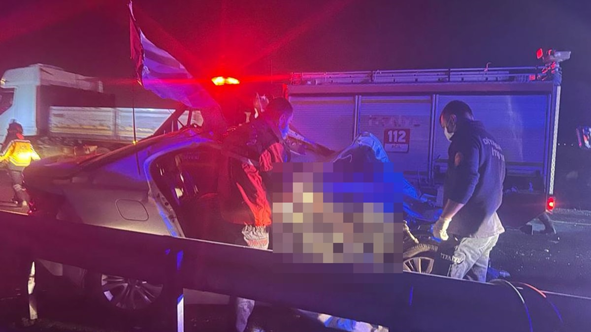 Diyarbakır’da feci kaza: 3 ölü, 3 yaralı