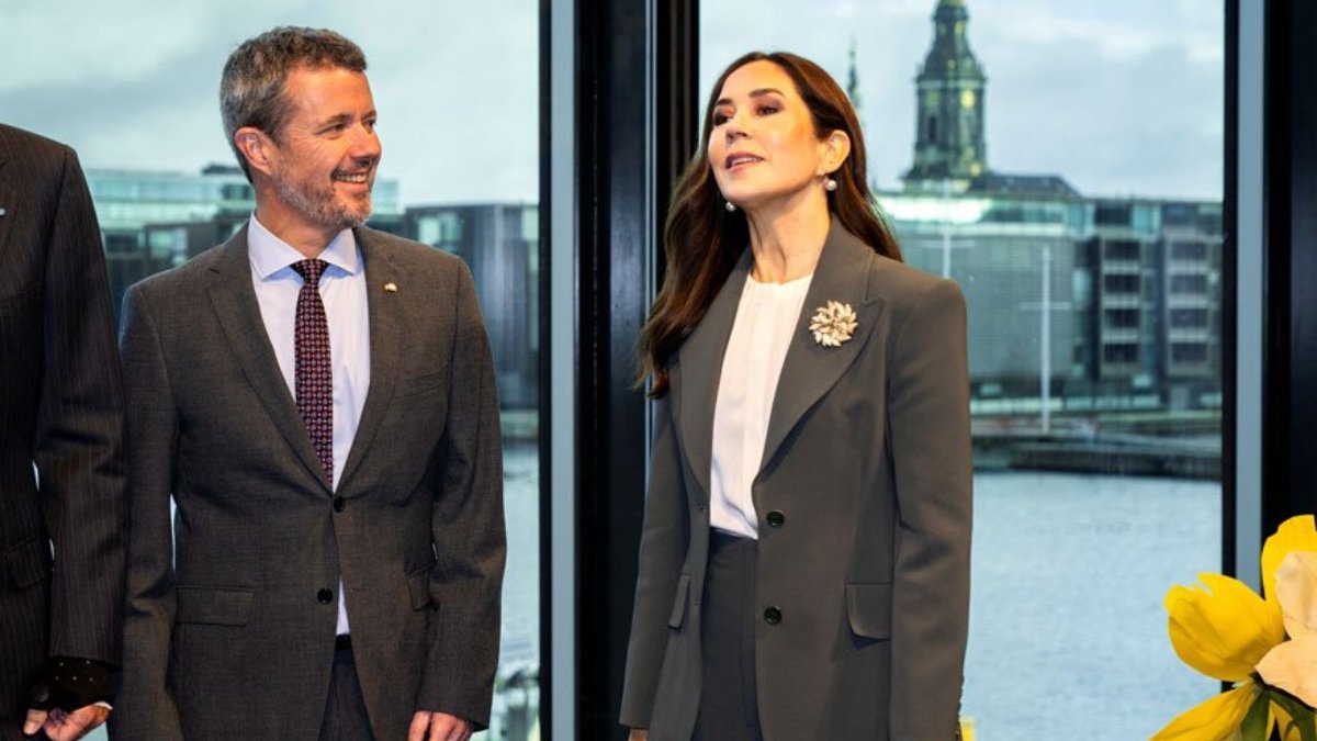 Kraliyet ailesini karıştıran yasak aşk skandalından sonra Prenses Mary'den gizli mesaj