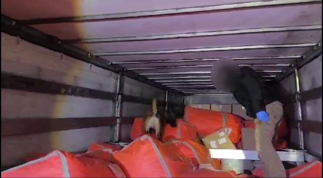 TIR'da bulunan 171 kilo uyuşturucuya 2 tutuklama