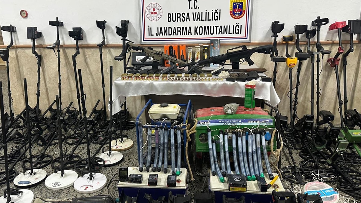 Tarihi eser operasyonunda 46 sikke ele geçirildi: 3 gözaltı