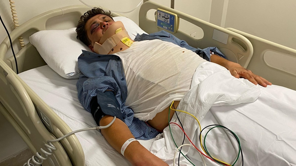 Sopayla dövülen doktorda görme kaybı