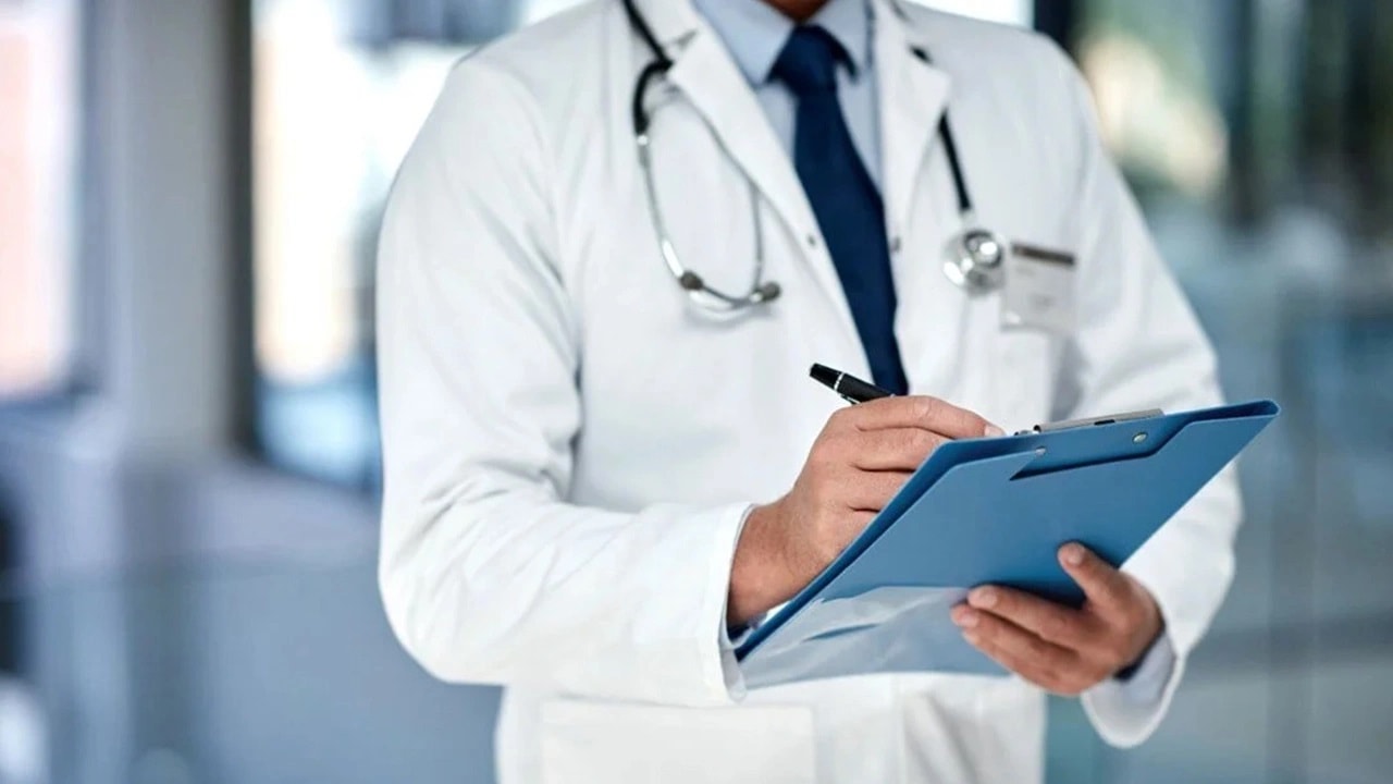 Kırklareli'nde  doktora 'görevi kötüye kullanmadan' tutuklama 