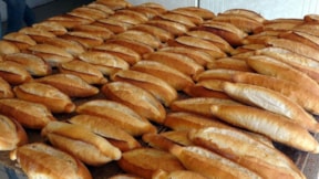 Tarifeye aykırı ekmek satışı yapan işletmelere 9,4 milyon lira ceza