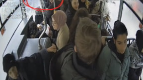 İETT otobüsünde kadınların biber gazlı kavgası kamerada