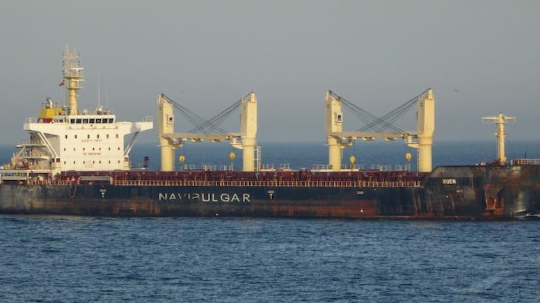 Korsanların kaçırdığı gemi 2 haftadır Somali açıklarında bekletiliyor