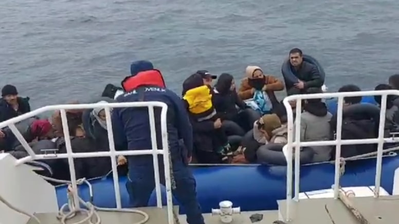 Midilli yolundaki 91 göçmen yakalandı 