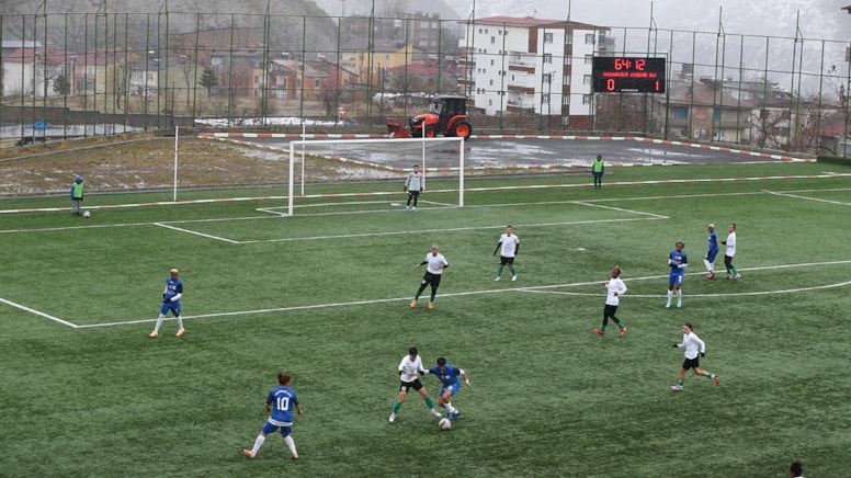 Hakkarigücüspor ve Ataşehir Belediyespor 1-1 berabere kaldı