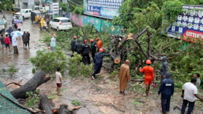 Hindistan'da Michaung siklon fırtınasında ölenlerin sayısı 23'e yükseldi