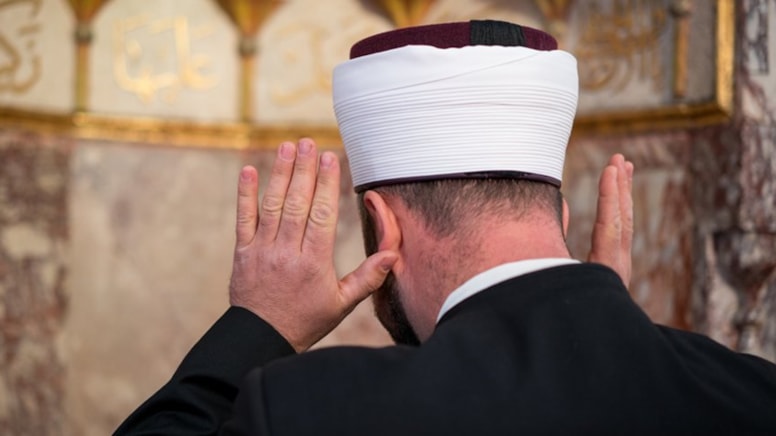 Fransa’dan ‘imam’ kararı