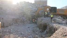 Depremde 72 kişi hayatını kaybetmişti! İsias Otel binasıyla ilgili yeni detaylar