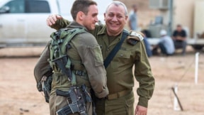 Eski İsrail Genelkurmay Başkanının oğlu ve yeğeni Gazze'de öldü