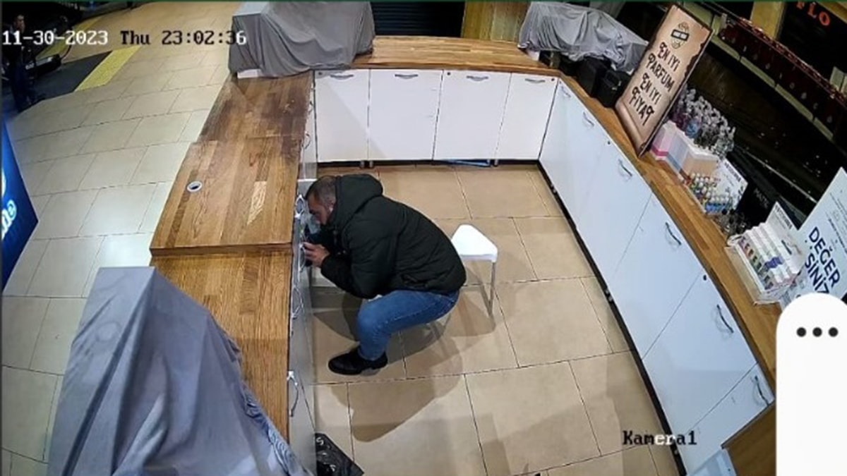 Depremzede kiracının dükkanına yağma