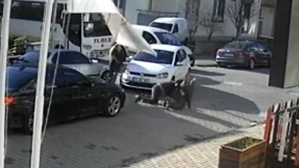 Tartıştığı sürücüyü tabancayla öldürdü: Olay anı kamerada