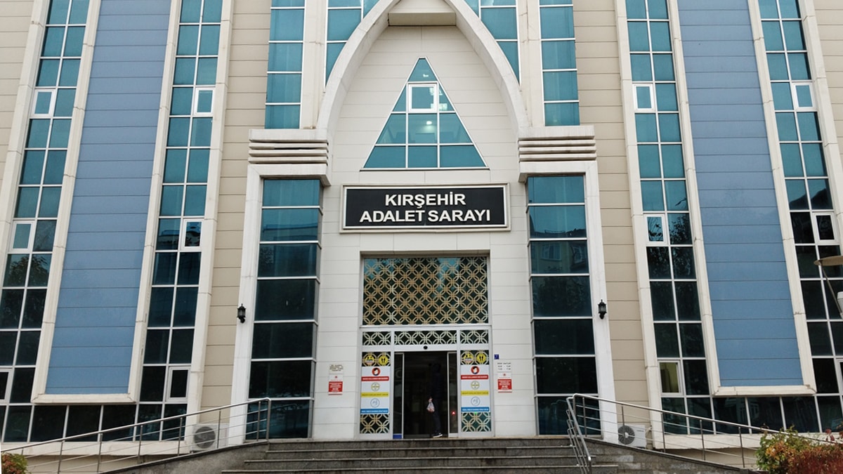 'Zimmete para geçirme' suçundan tutuklanan 3 belediye çalışanı serbest bırakıldı