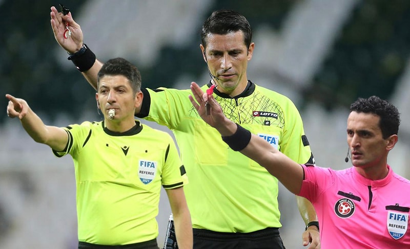 TFF, 2025 yılında FIFA kokartı takacak hakemleri açıkladı! 3 hakem