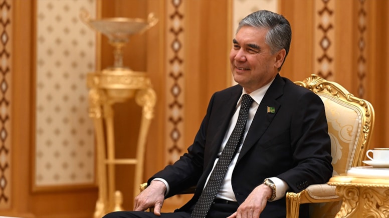 Kurbankulu Berdimuhammedov'un kurduğu takım Türkmenistan'da tartışma yarattı