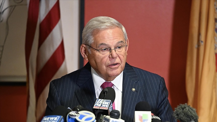 Türkiye karşıtı ABD'li Senatör Menendez köşeye sıkıştı: Altınlar çalıntı çıktı