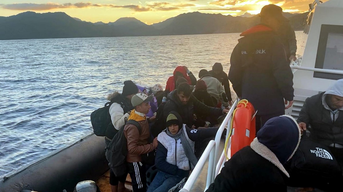 Muğla'da 1001 kaçak göçmen, 24 göçmen kaçakçısı yakalandı