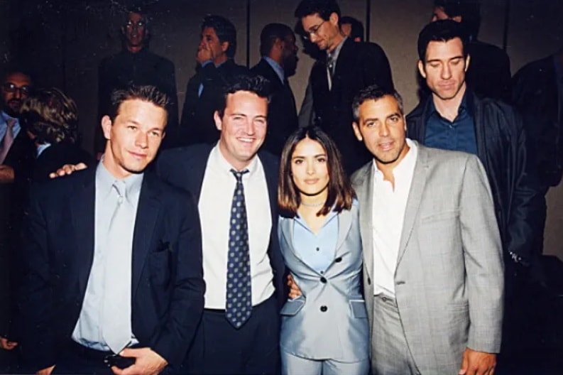 George Clooney: Matthew Perry, Friends dizisinde mutlu değildi