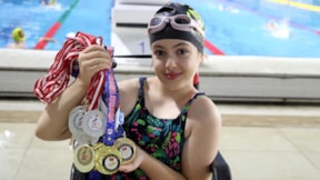 Kas hastası Ayşegül, yüzmeyle 23 madalya kazandı