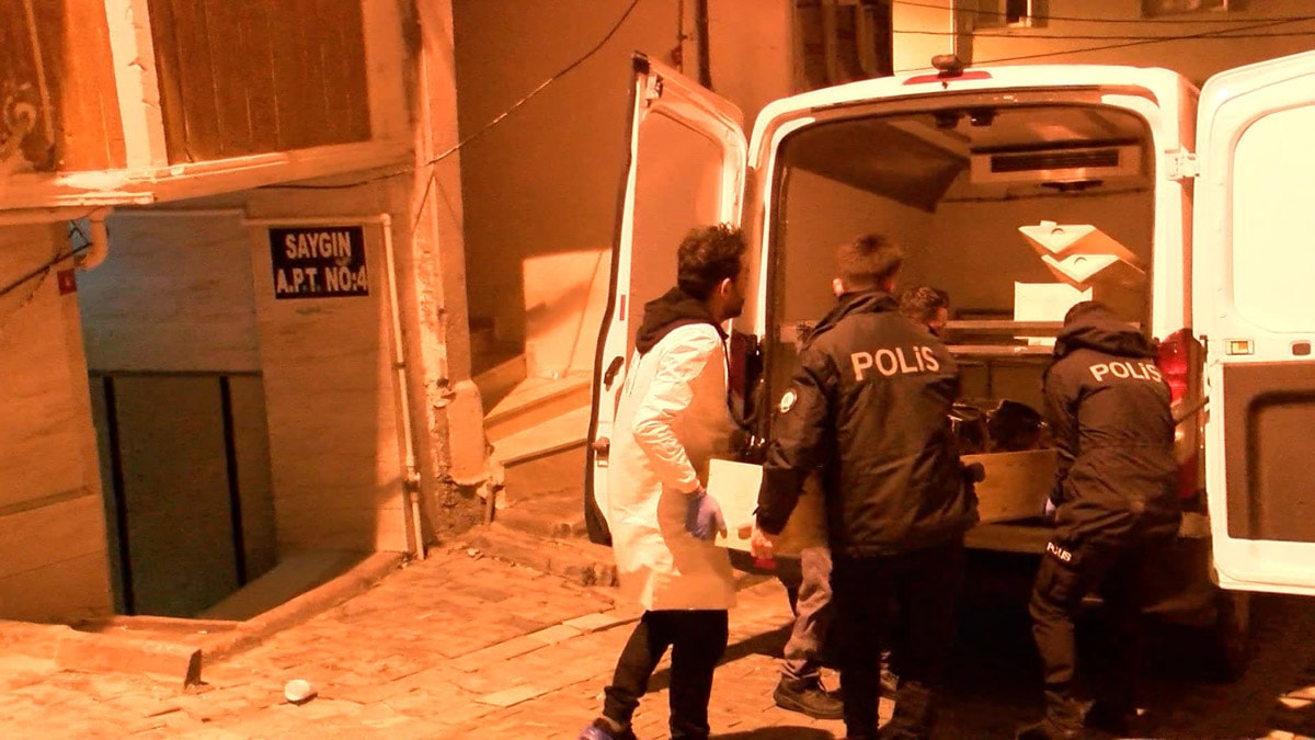 Esenyurt'ta tartıştığı kişiyi vurdu